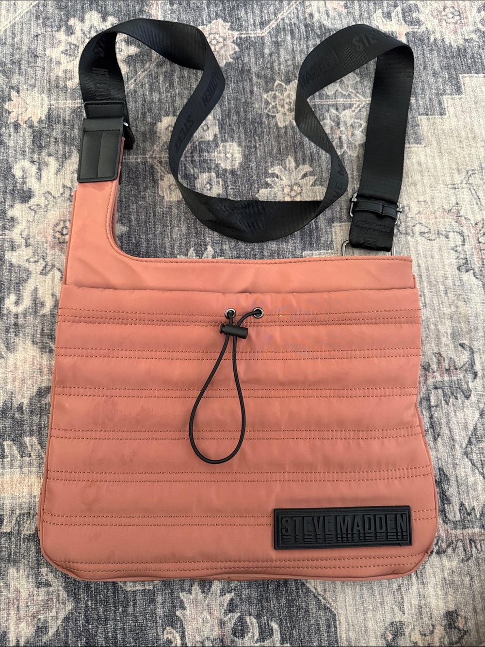 Steve Madden Quilted Messenger Bag in Dusty Rose with Black Strap